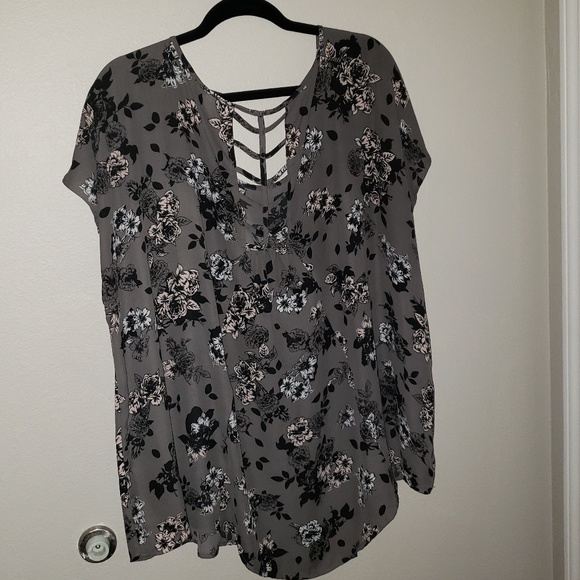Torrid Top - Picture 3 of 4